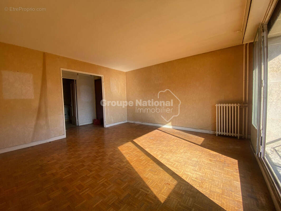 Appartement à CHAVILLE