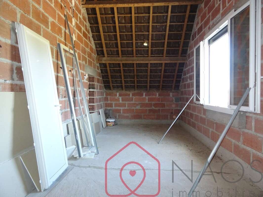 Maison rénovée T5- 120 m² hab. - photo 13