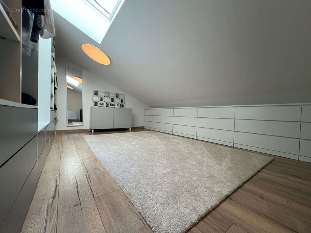 Maison à SAINT-ROMAIN-DE-JALIONAS