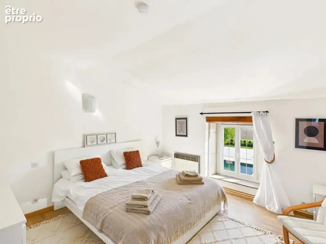 Superbe maison de campagne avec piscine, beaucoup d'espace et un potentiel de revenus - photo 13