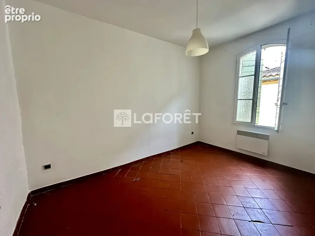 À vendre - appartement t3- arles centre ancien - photo 2