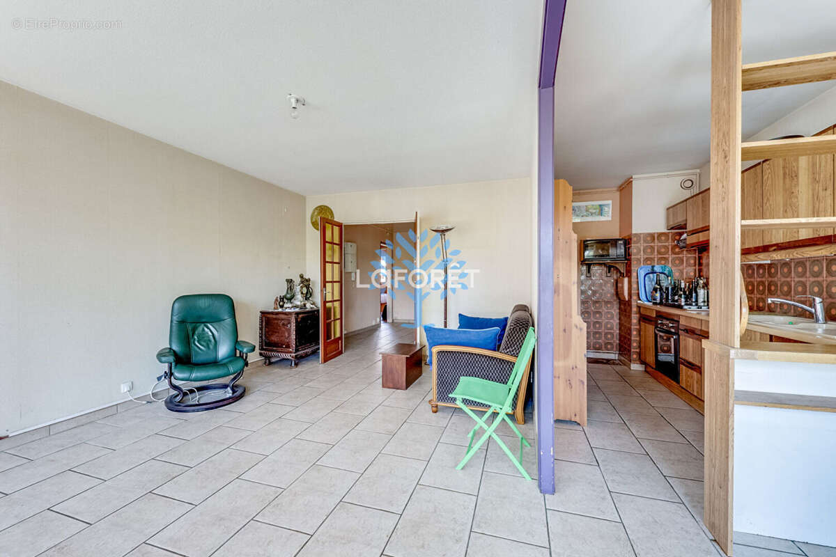 Appartement à PARIS-11E