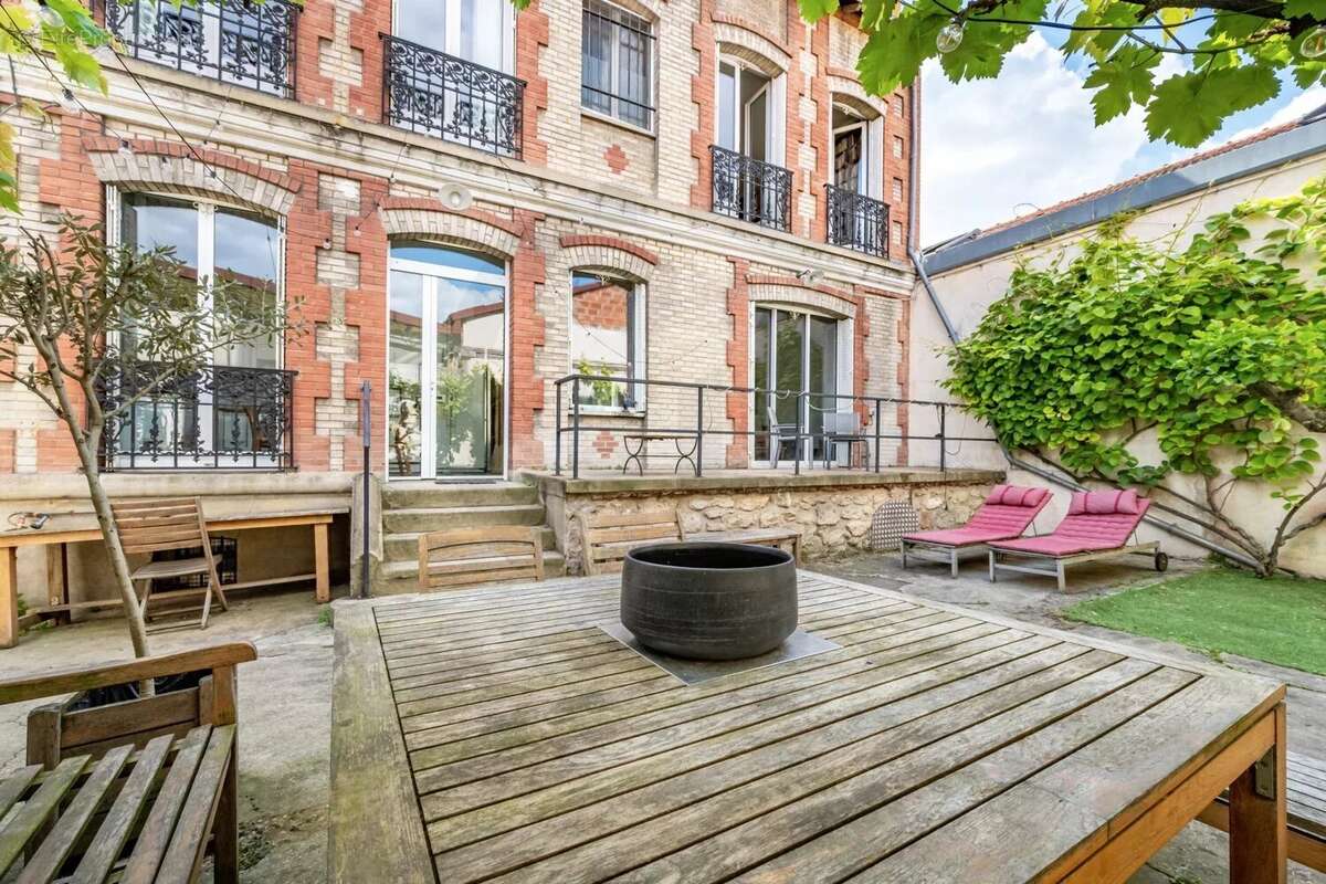 Maison à IVRY-SUR-SEINE