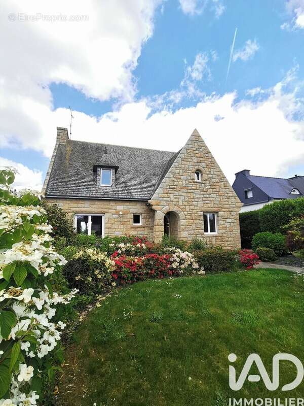Photo 2 - Maison à LA ROCHE-DERRIEN