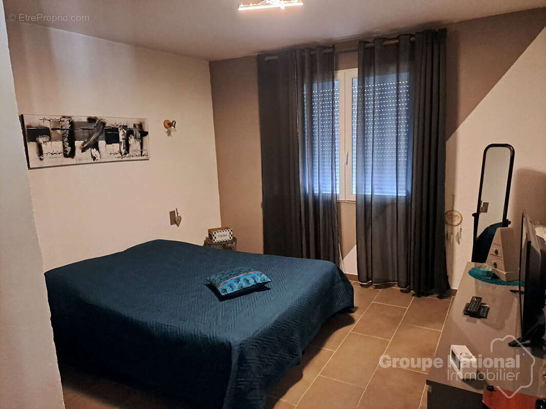 Ensemble immobilier de 377m2 sur plus de 5800m2  prés de Uzés - photo 8