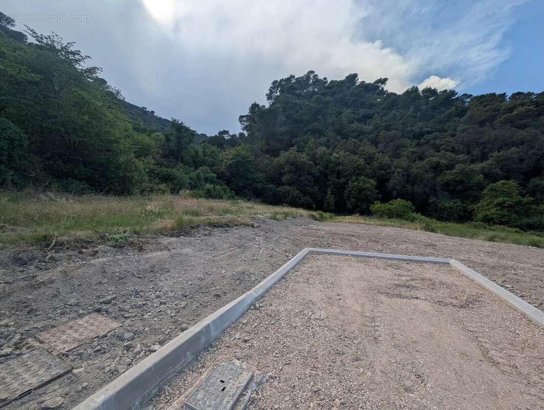 Cantaron: terrain constructible - photo 2