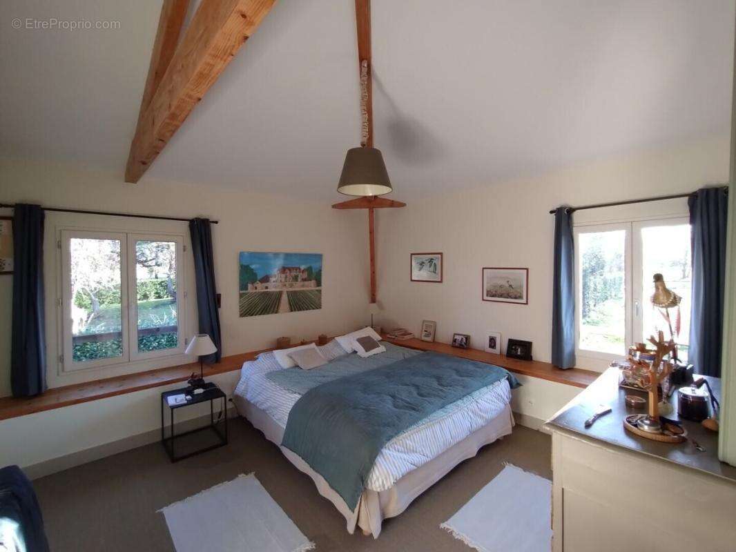 Maison à LOUPES