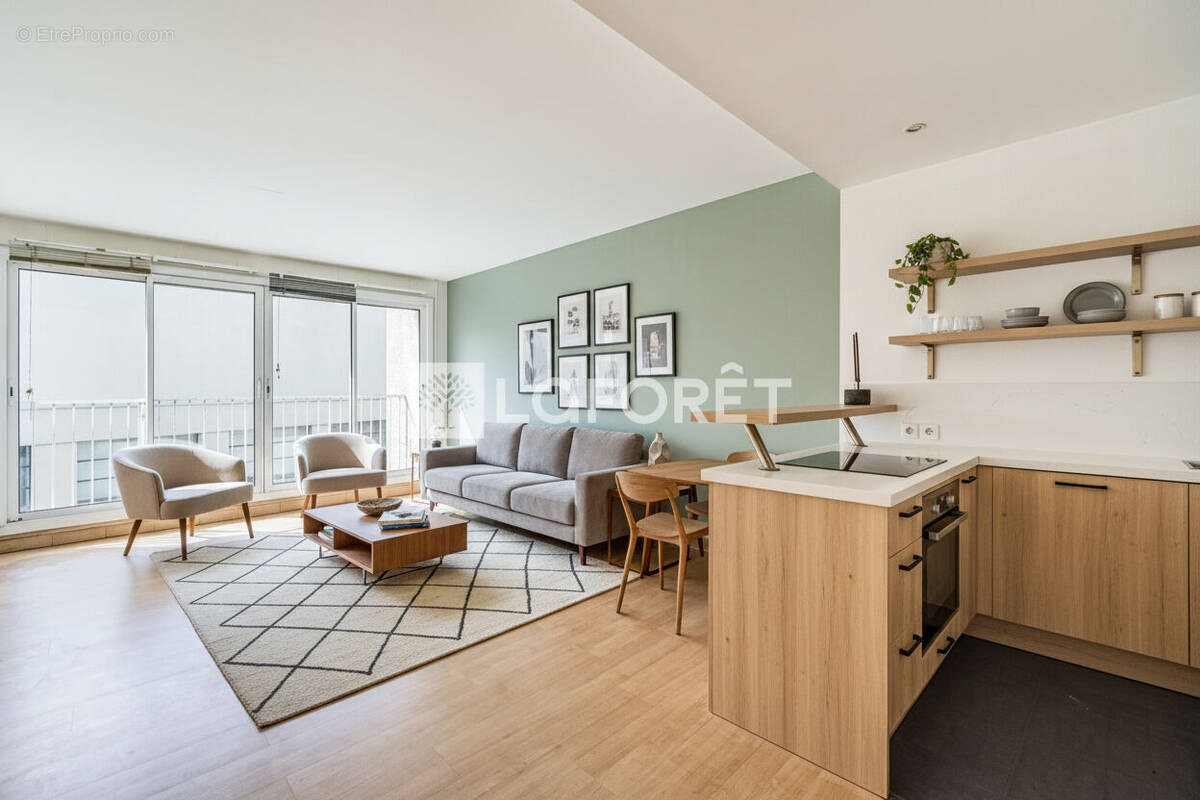 Appartement à PARIS-11E