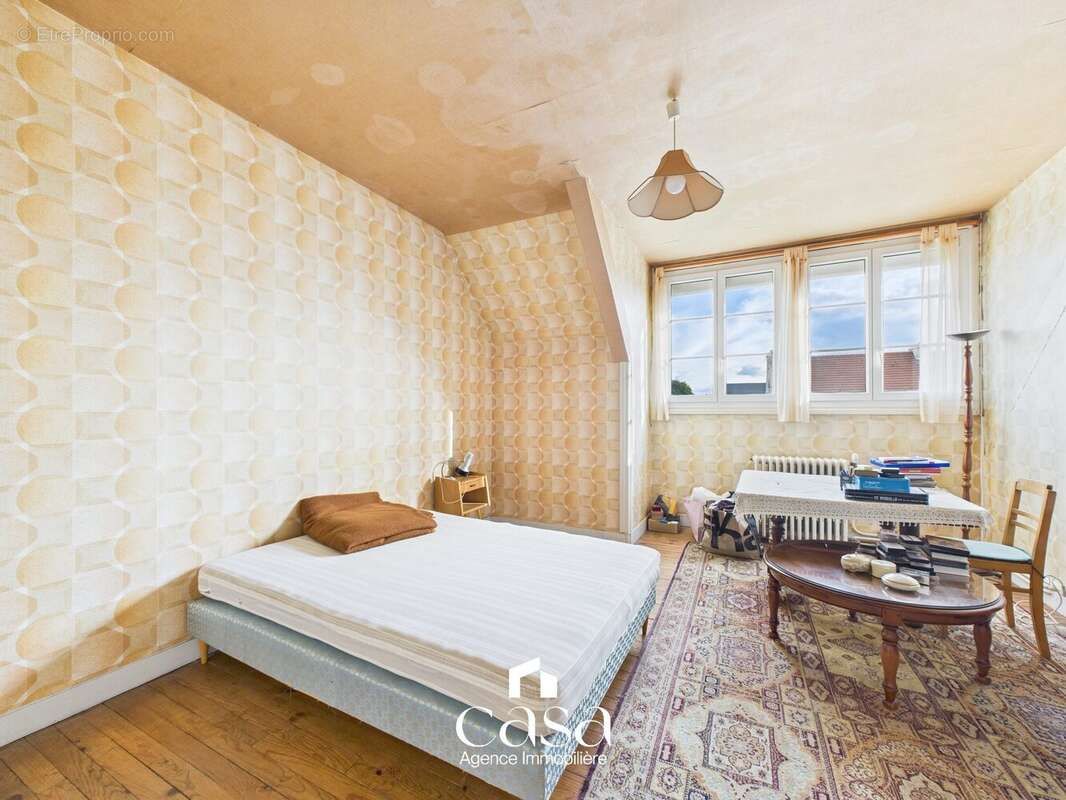 Maison à SAINT-MARTIN-DE-FONTENAY