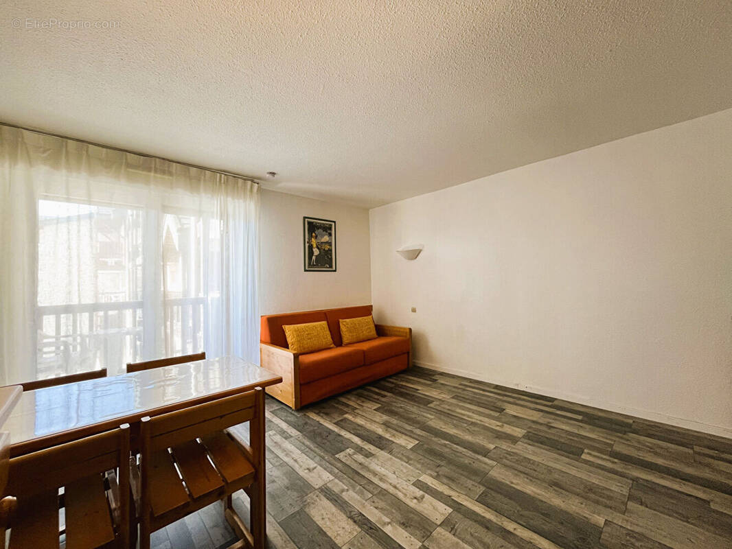 Appartement à FONT-ROMEU-ODEILLO-VIA