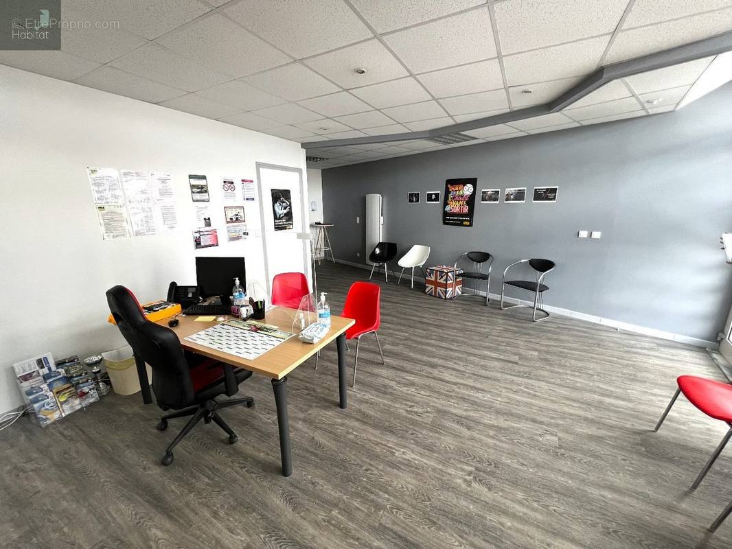 Commerce à LAGUIOLE