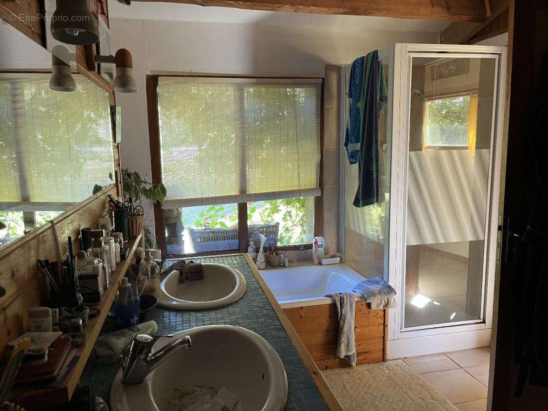 Maison à SAINT-PERDOUX