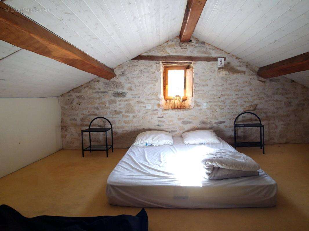 Maison à CAYLUS