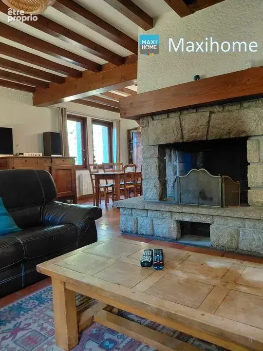 Maison  familiale lumineuse T5 de 150 m² avec 1 741 m² de - photo 4
