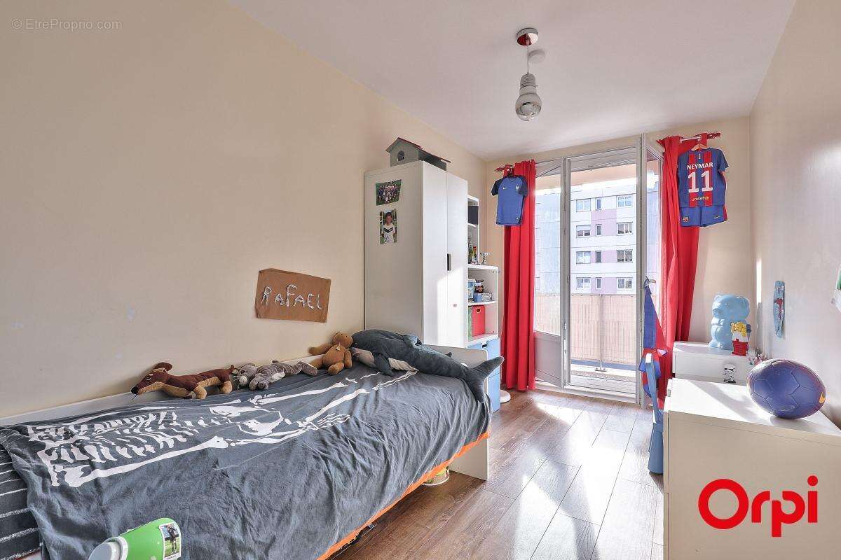 Appartement À Vendre T5 avec cave et place de stationnement - photo 13