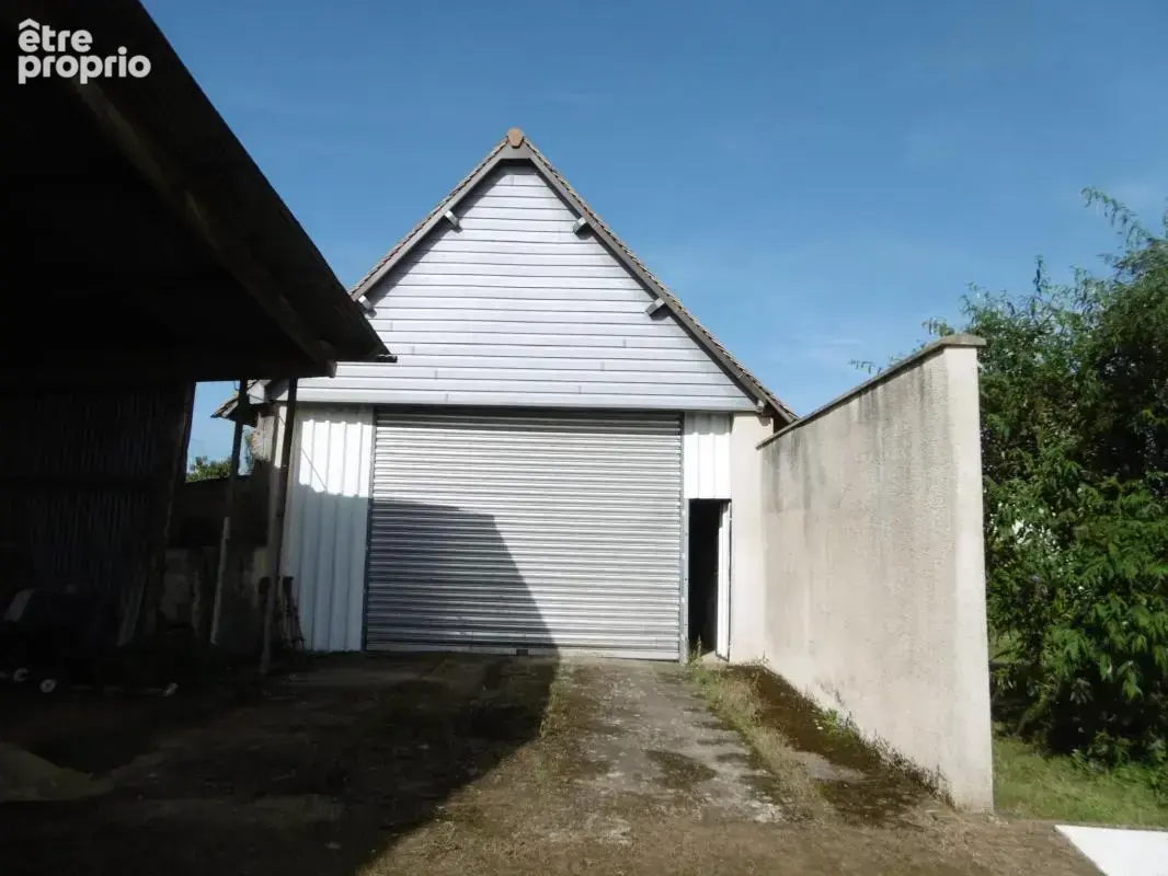 maison au calme avec 5 hectares. 5 ch. 700 m2 de dépendances - photo 14