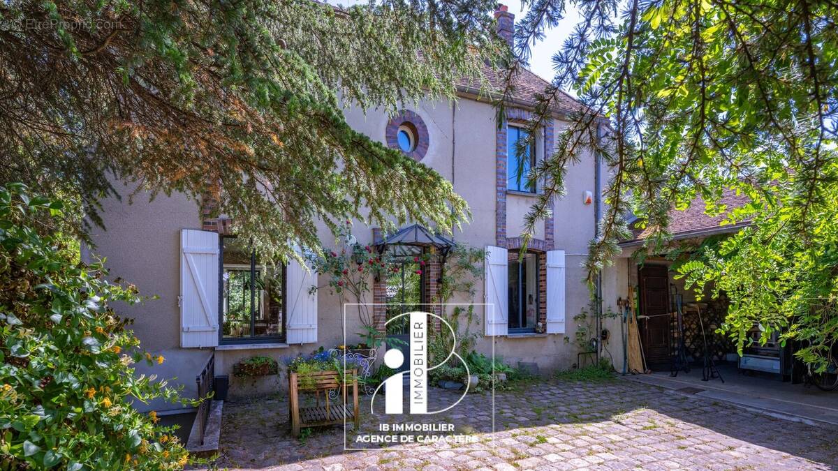 Maison à BOURRON-MARLOTTE