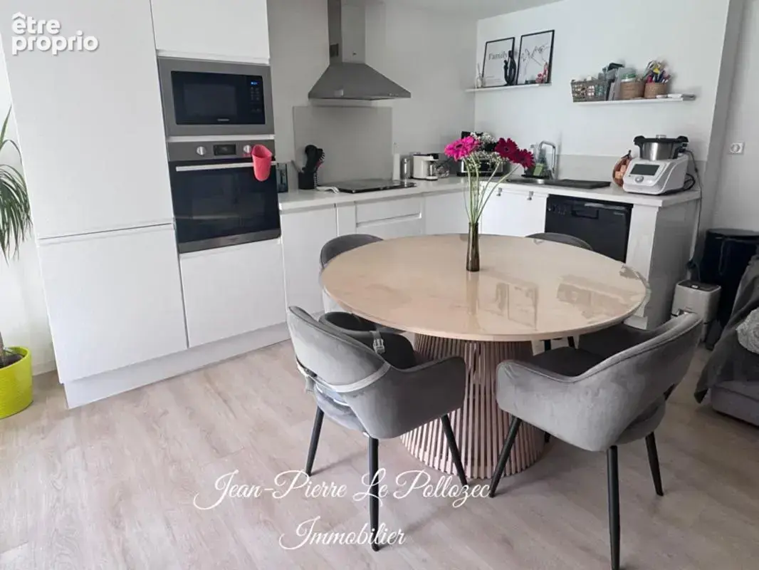 Istres centre-ville le charme d'un appartement rénové avec terrasse - photo 4