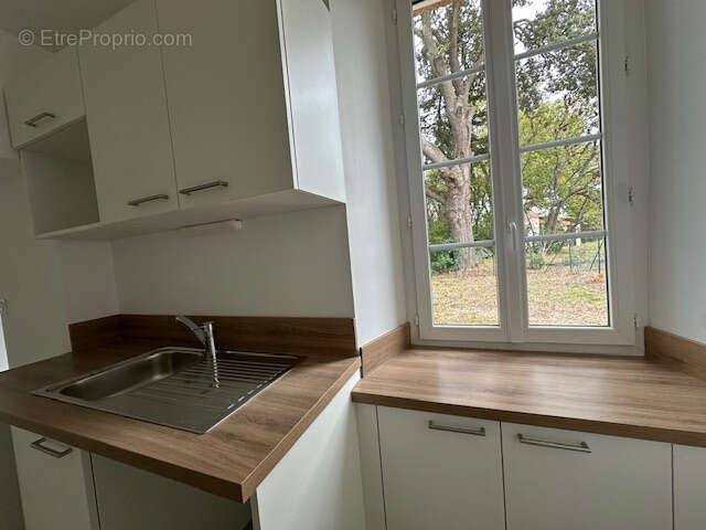 Appartement T3 , 61 m2, entièrement rénové avec jardin - photo 12