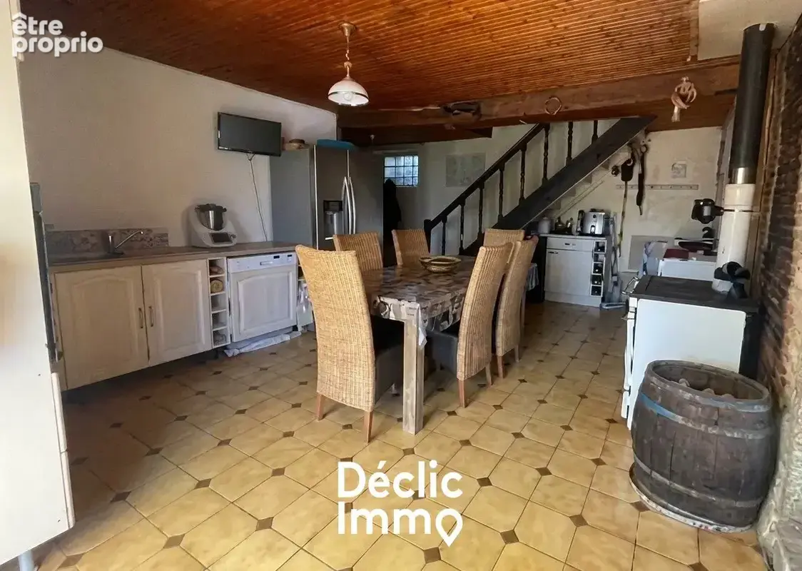 Maison en pierres avec beau potentiel  Curzon - photo 4