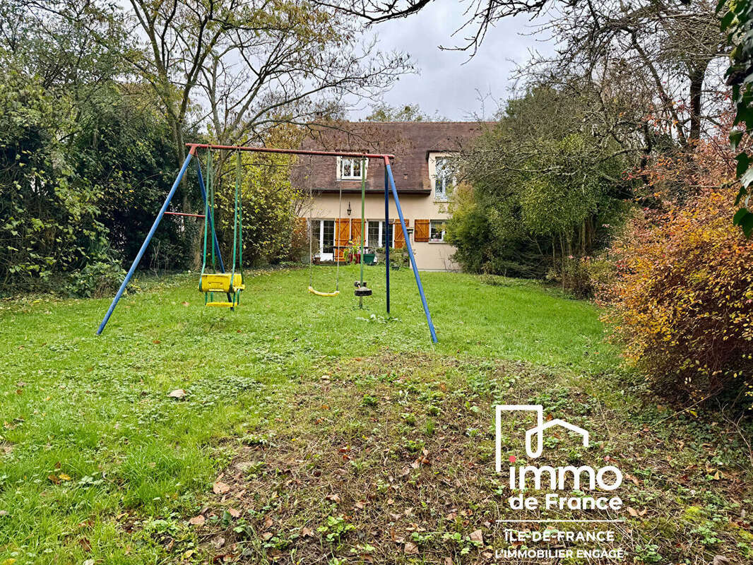 Maison à L&#039;ETANG-LA-VILLE