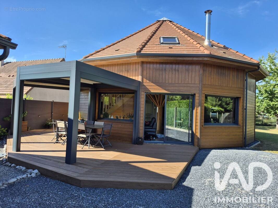 Photo 1 - Maison à SAINS-EN-AMIENOIS