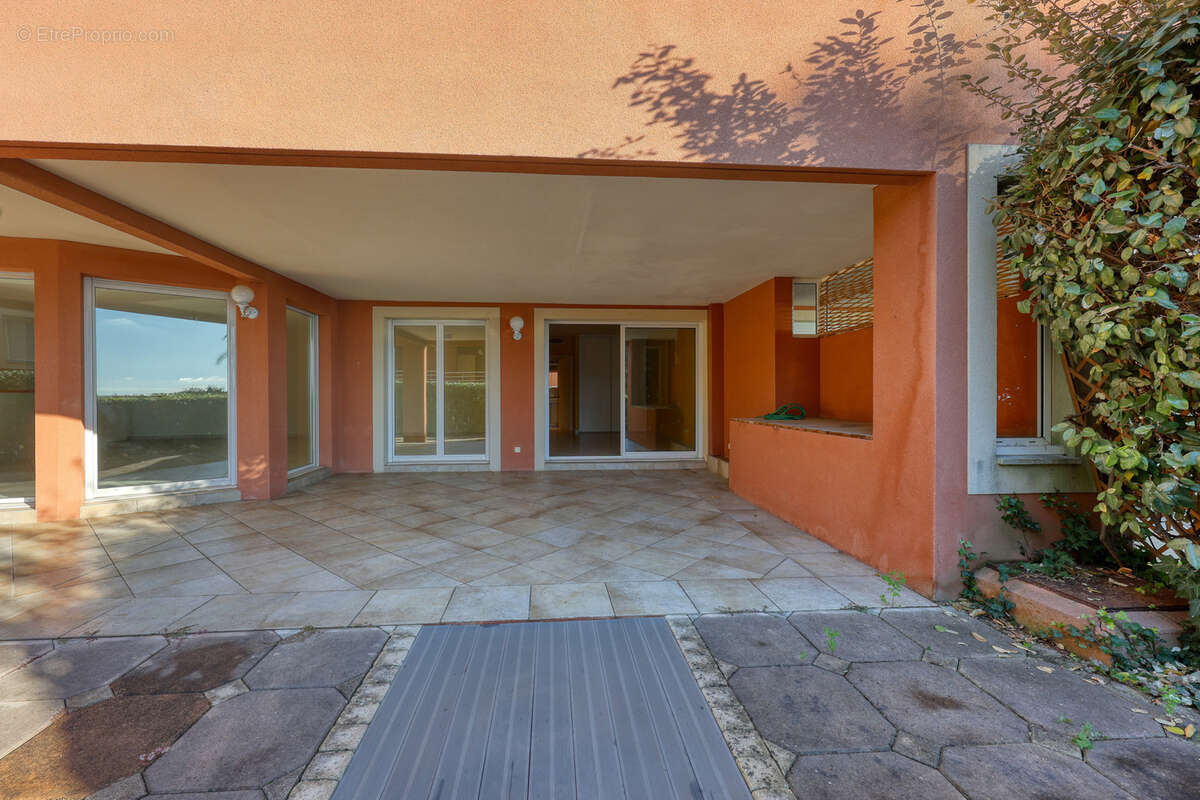 Appartement à SANARY-SUR-MER