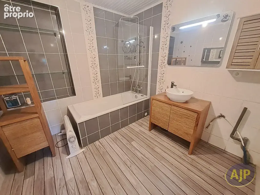 LA GARNACHE - Maison 3 chambres - photo 15