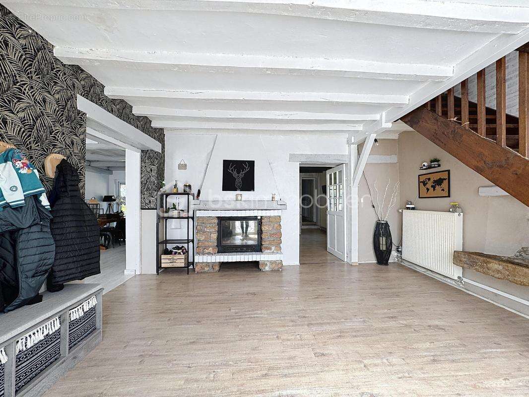 Maison à PONTAILLER-SUR-SAONE