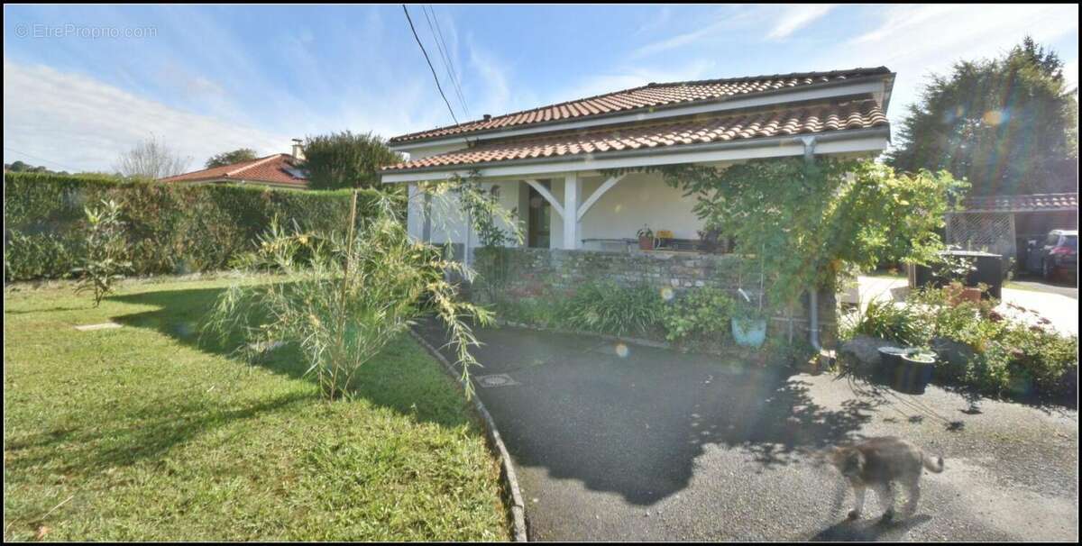 Maison à NAVARRENX