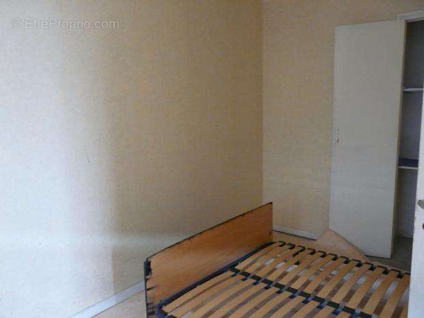 Maison à CASTELNAU-MONTRATIER