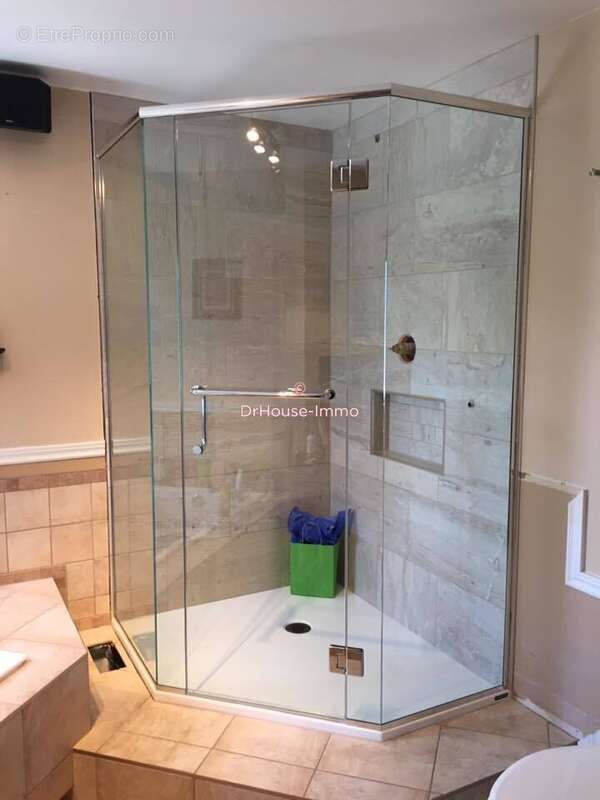 Appartement à SAINT-MARTIN-D&#039;HERES