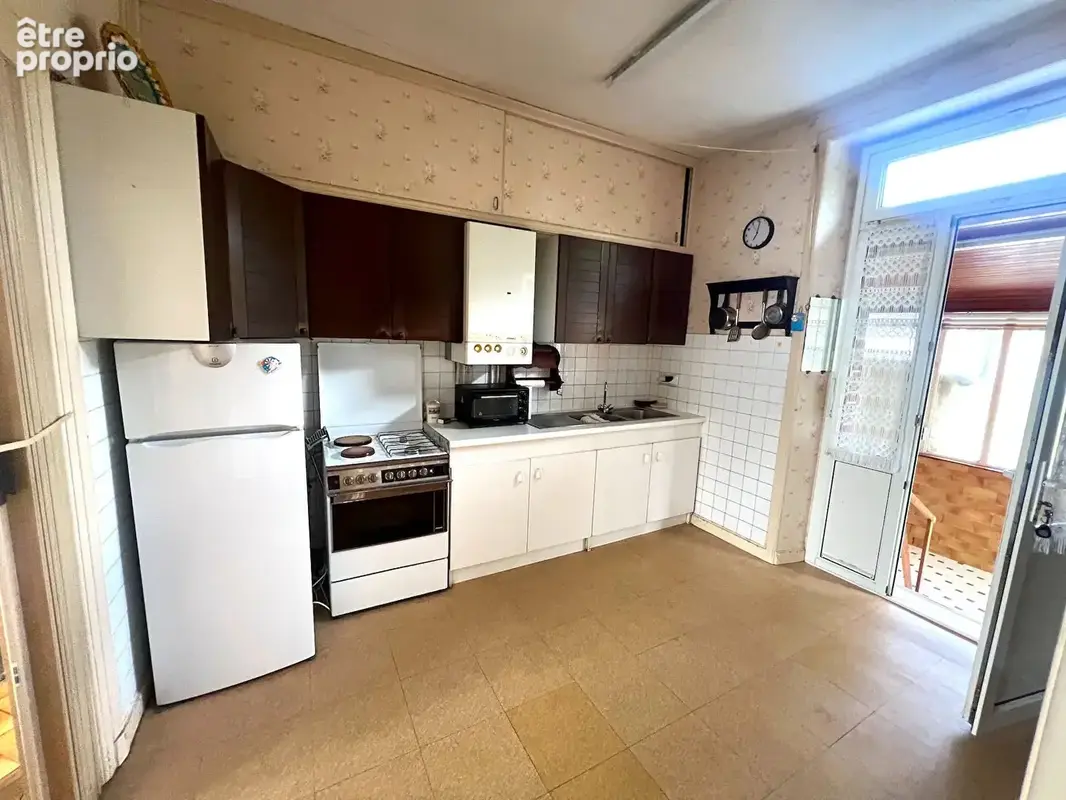 Maison de 1930 à rénover avec jardin - photo 8