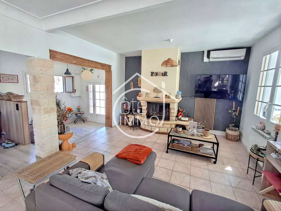 Maison à MOULEYDIER