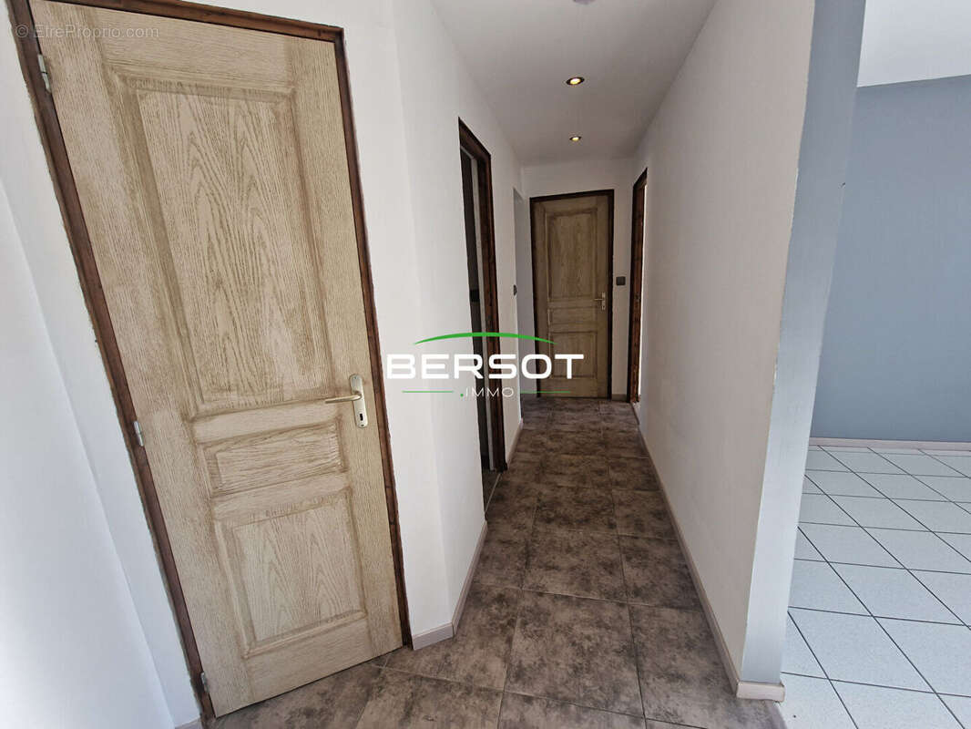 Appartement à BAUME-LES-DAMES