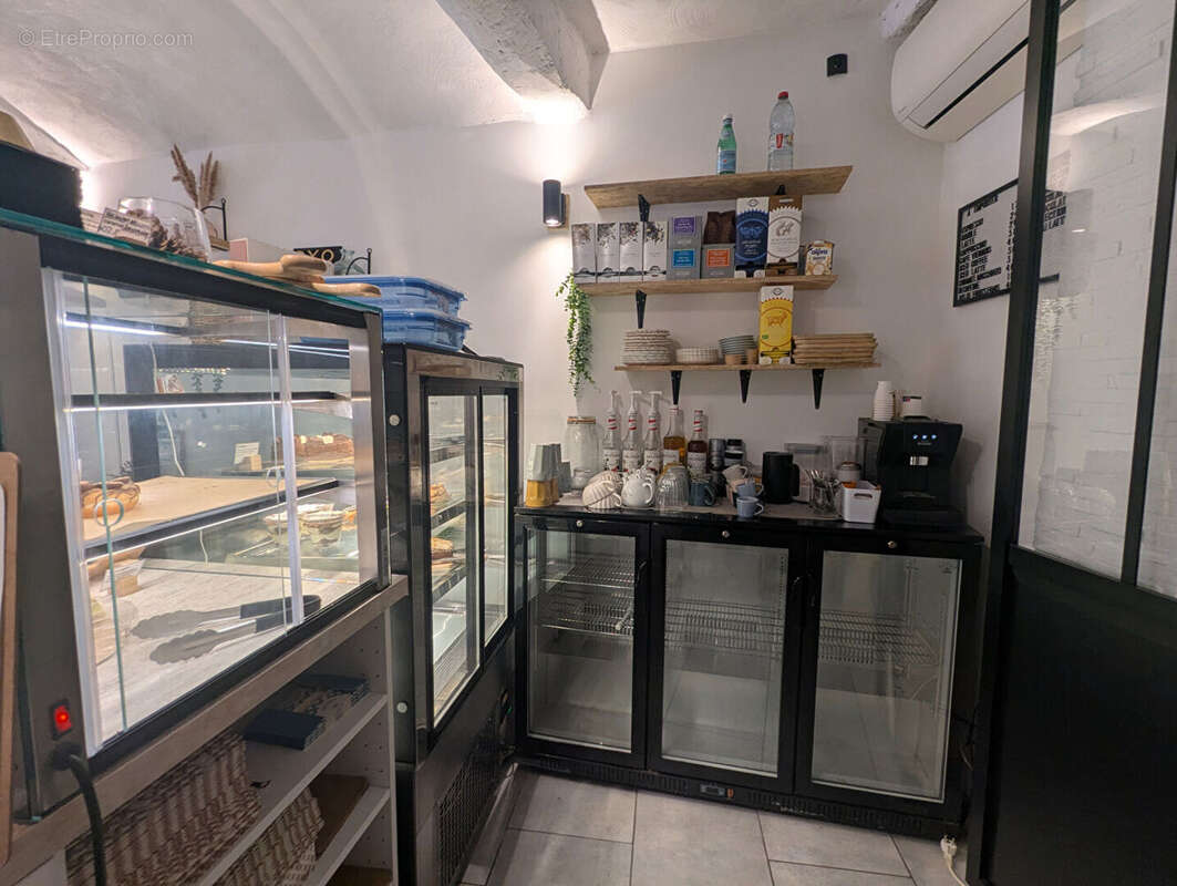 SALERNES, murs commerciaux de 58,25 m² avec fond de commerce - photo 5