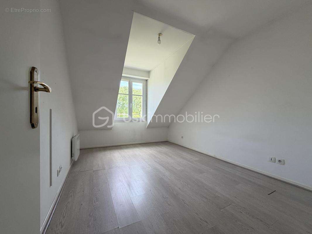Appartement à MAGNY-LE-HONGRE