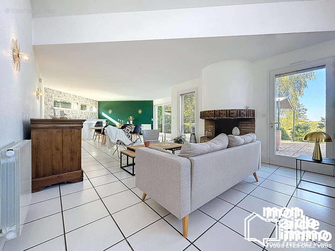 Maison 277 m² à Thiviers  - photo 9