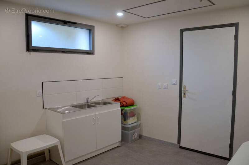 Maison à SAINT-JULIEN-DE-VOUVANTES