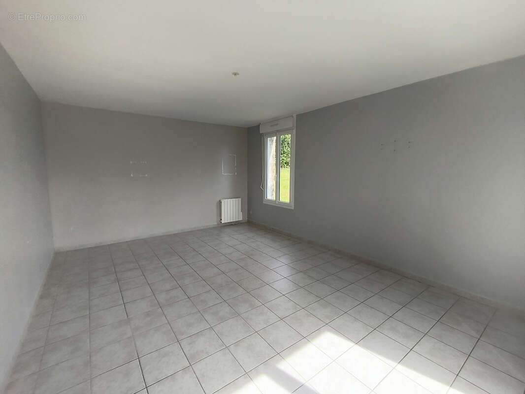 Maison à VILLEDIEU-LES-POELES