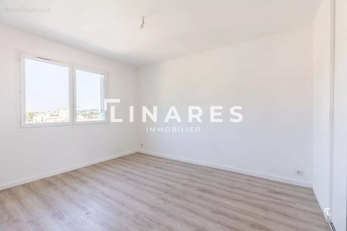 Appartement à MARSEILLE-11E