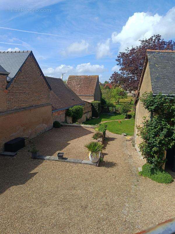 Maison à LA CHAPELLE-D'ALIGNE