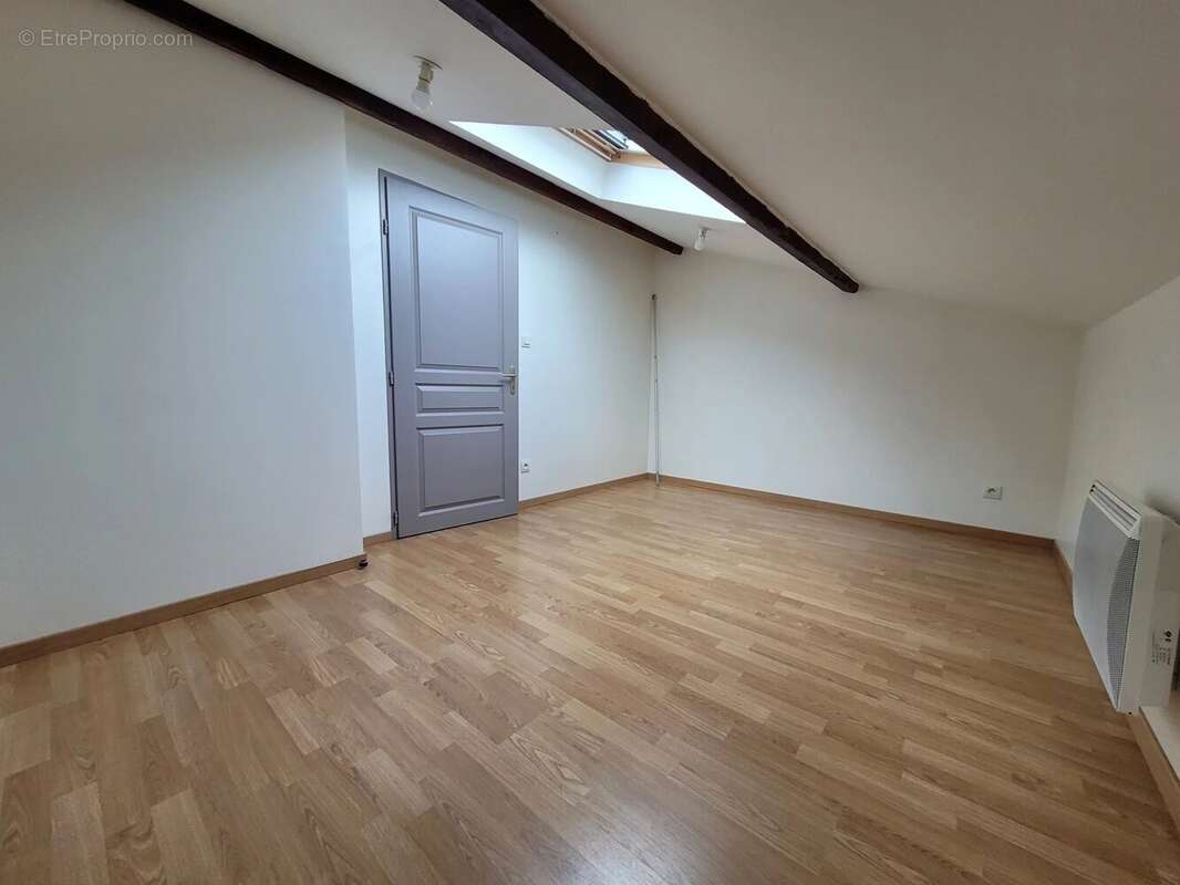 Appartement à BELLEVILLE