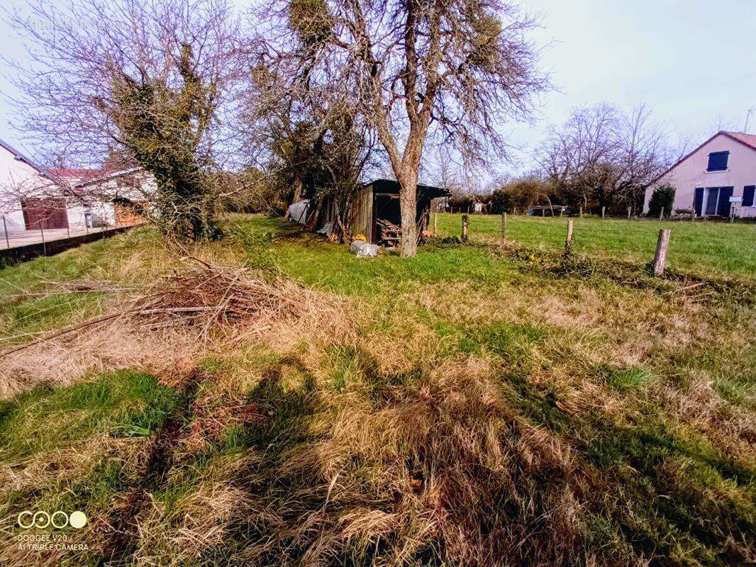 Terrain Gray La Ville 3842 m2 - photo 2