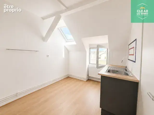 Appartement F3 rénové dernier étage - photo 2
