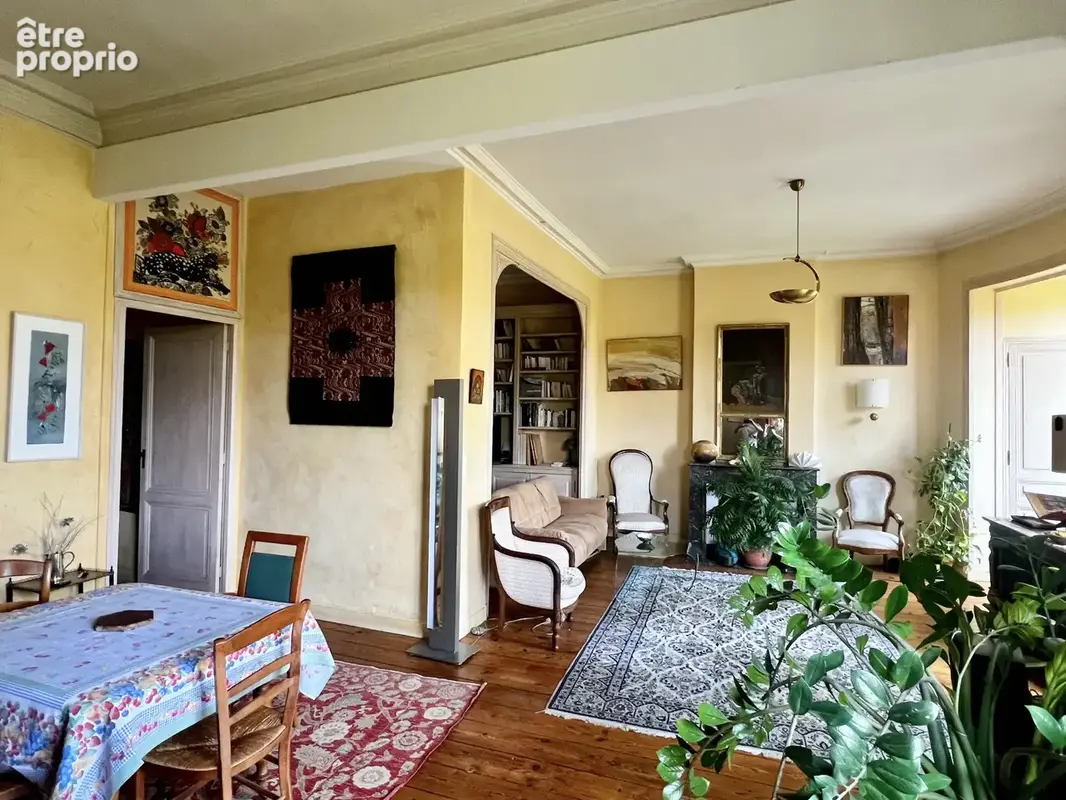 Appartement de caractère de 117 m2   Triangle d’Or de Bordeaux - photo 2