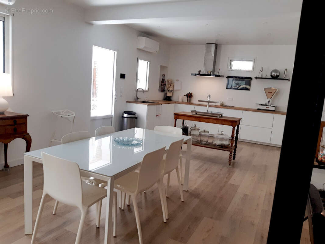 Maison à HYERES