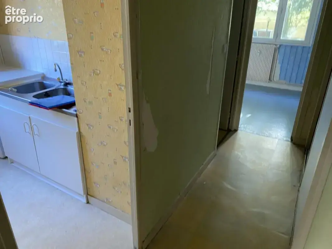 ANGERS PREDALI : Type 2 VIDE lumineux, cave, balcon, parking - photo 7