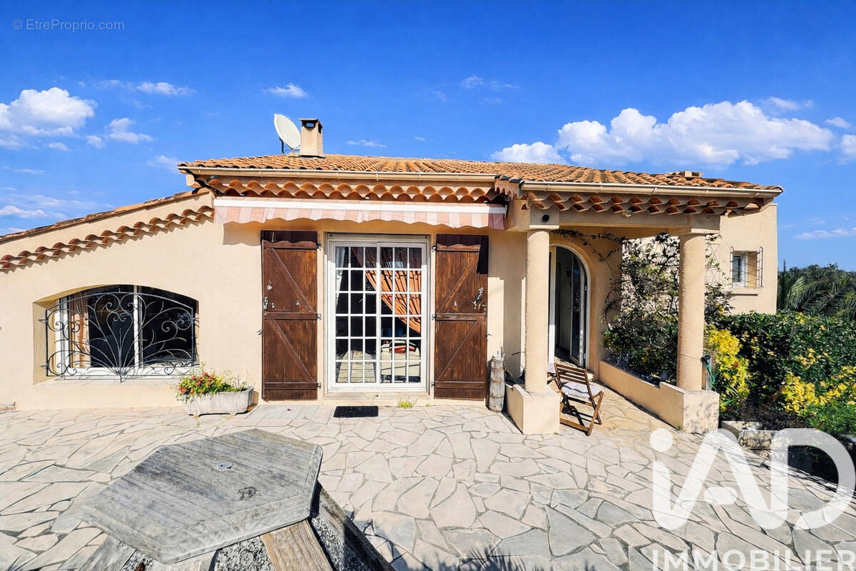Photo 1 - Maison à FREJUS