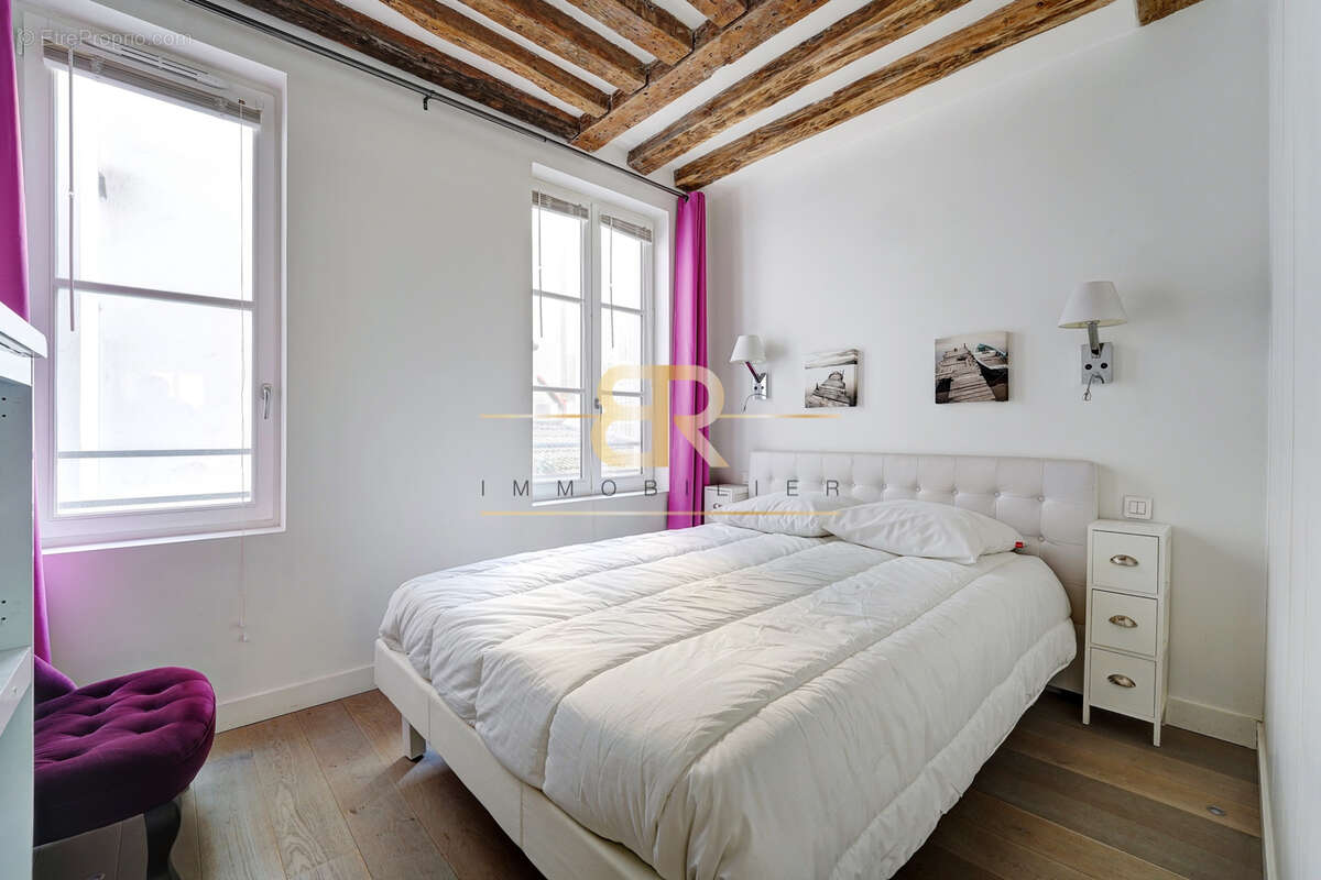 Commerce à PARIS-2E